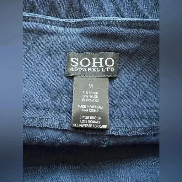 Soho Apparel Navy Blue Pencil Skirt with Back Vent Size M - Picture 6 of 8